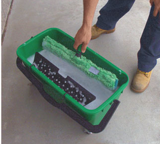 Bucket 6Gallon Green Heavy Duty w/Pour Spouts