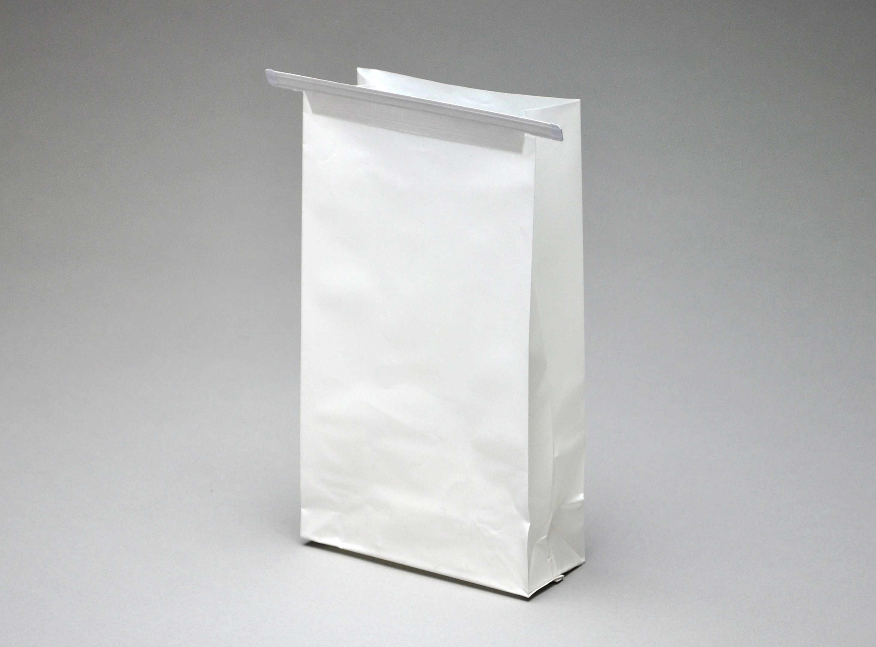 Bag Poly 4.5x8.5 3Mil Seamless Air Sickness w/Wire Tie Closure 1000/CS